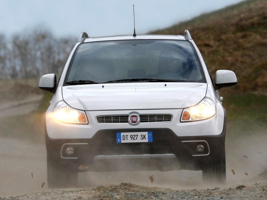  Fiat Sedici 2009 года  (фото 15 из 30)